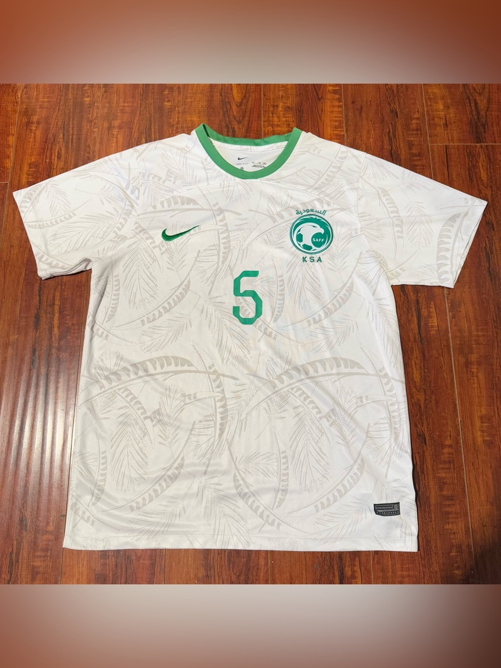 Nike Saudi Arabia 22/23 #5 National Team Labeled 2XL Fits Lrg Home Soccer Jersey